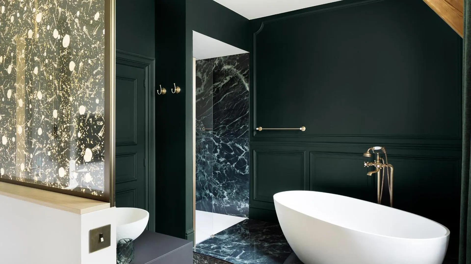 Clos Du Cedre - Chambres D'Hotes D'Exception, Luxury B&B A Dinan 0*,