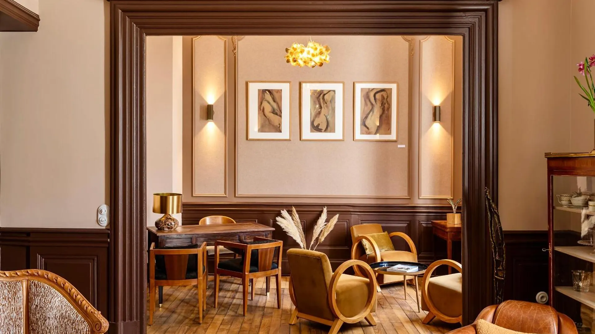 Nocleg ze śniadaniem Clos Du Cedre - Chambres D'Hotes D'Exception, Luxury B&B A Dinan Francja